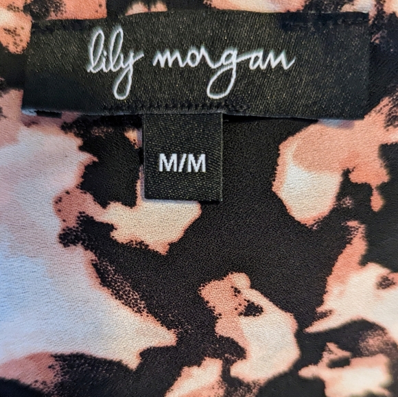 Women's | Sleeveless Blouse | Medium - Picture 7 of 9